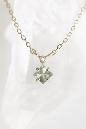 14K Solid Gold Bohemian Vintage Princess Cut Natural Green Sapphire And Diamond Pendant Necklace