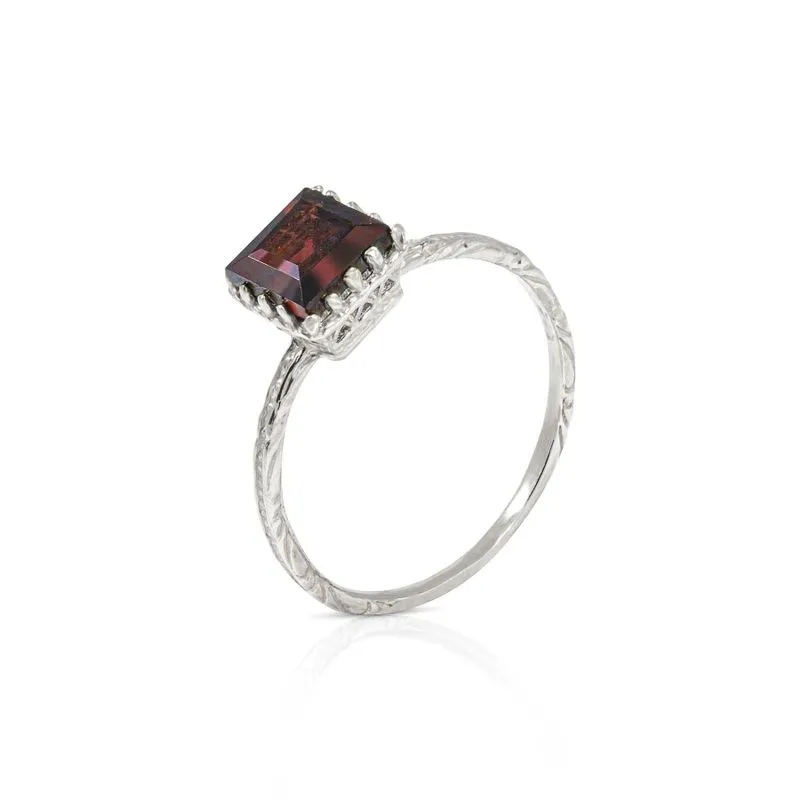 14K White Gold Square Red Garnet 5X5mm Ring