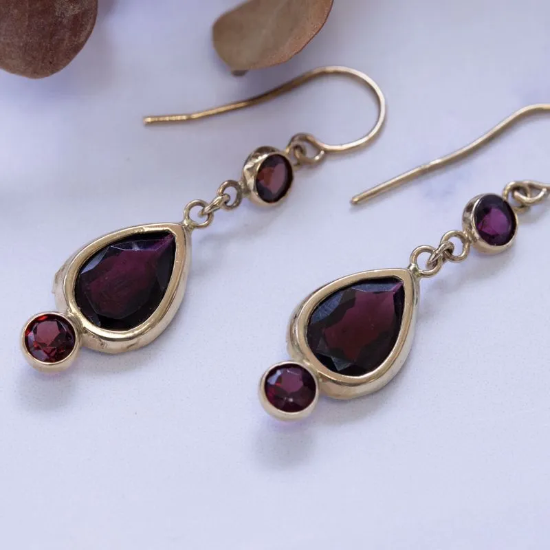 14K Yellow Gold Teardrop Red Garnet 7X10mm Dangle Earrings