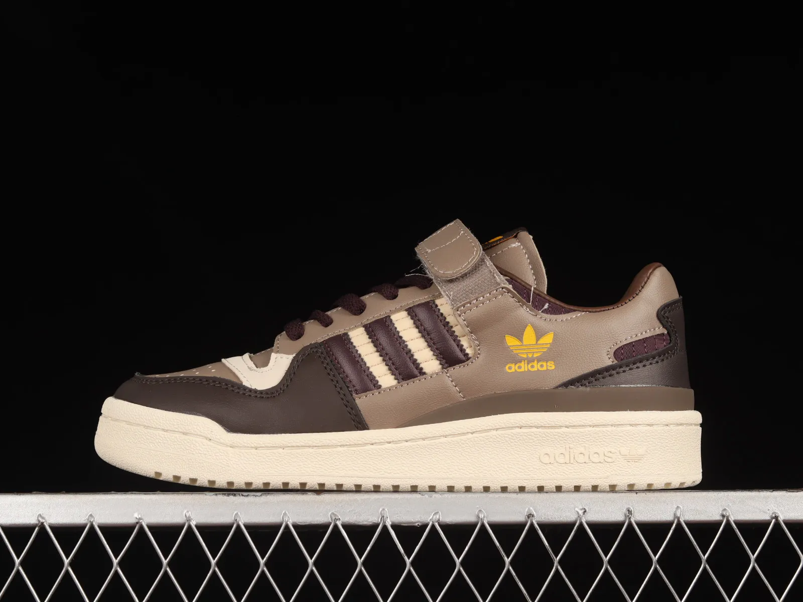 Adidas Originals Forum 84 Low Dark Brown Gold HQ6937