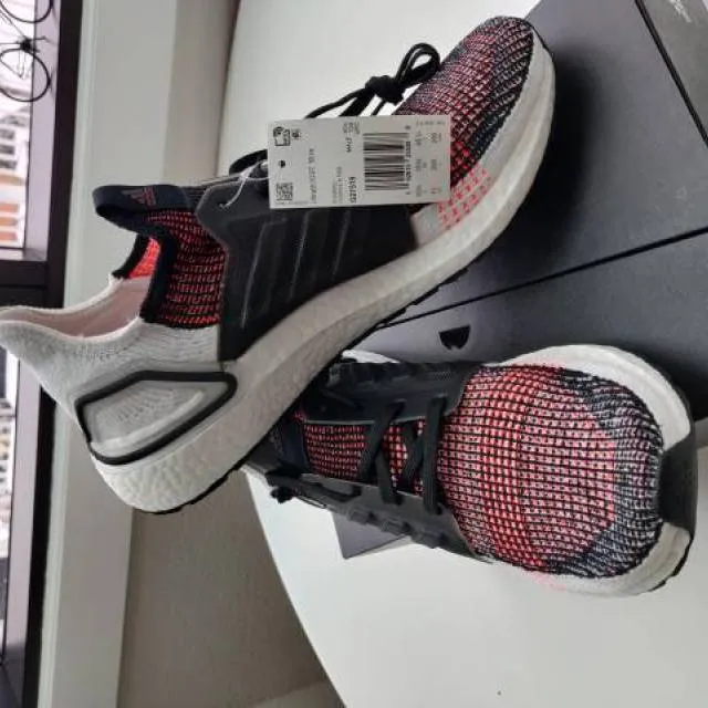 Adidas UltraBoost 19