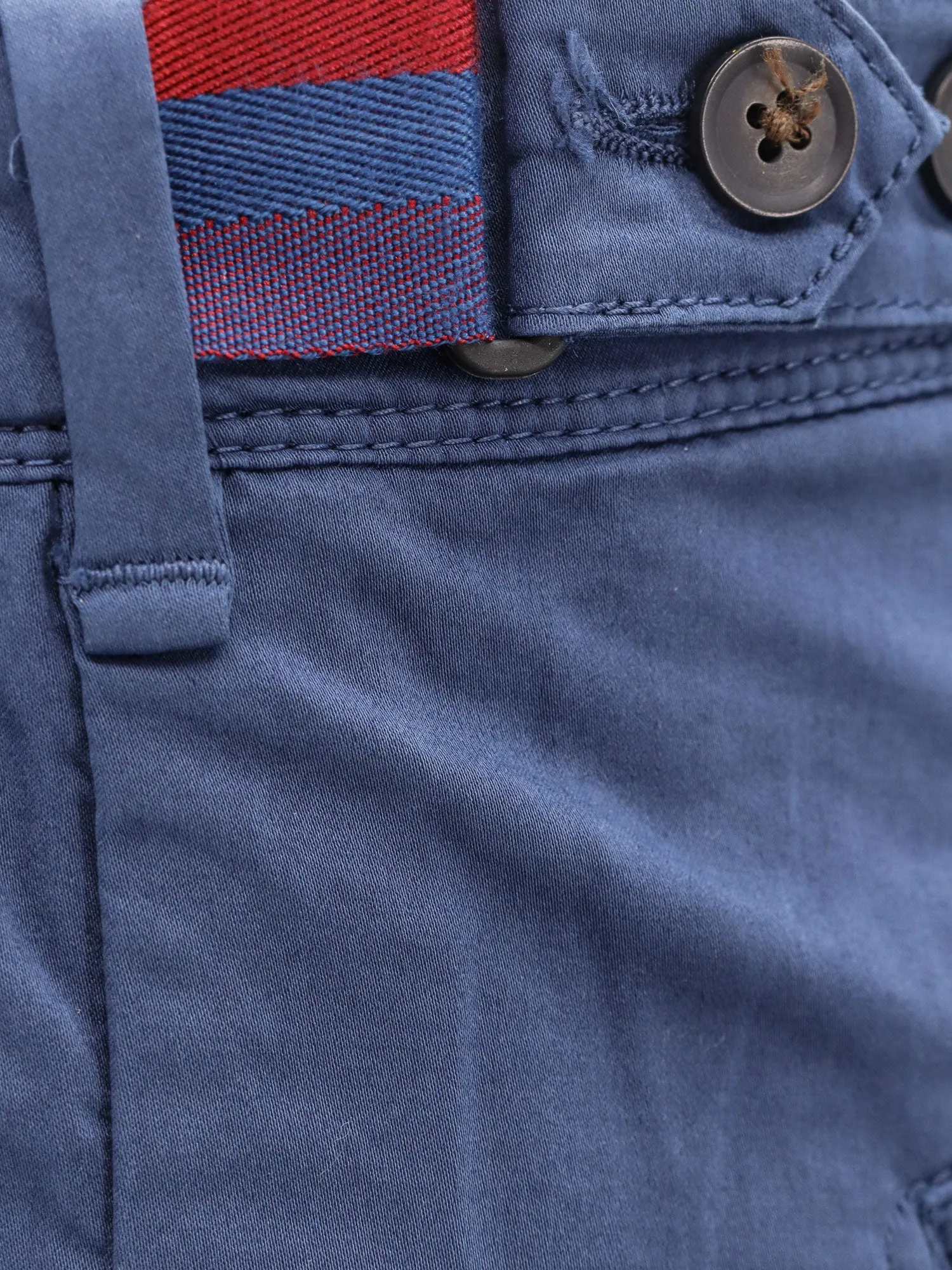 BERMUDA SHORTS