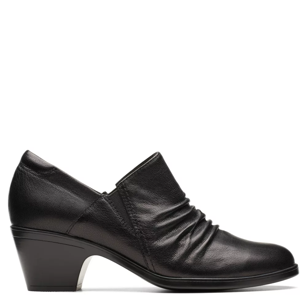 CLARKS  WOMENS EMILY 2 COVE BOOT