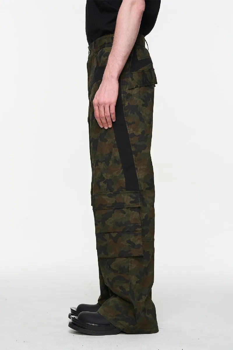 Contrast Camo Texture Cargo Pants b