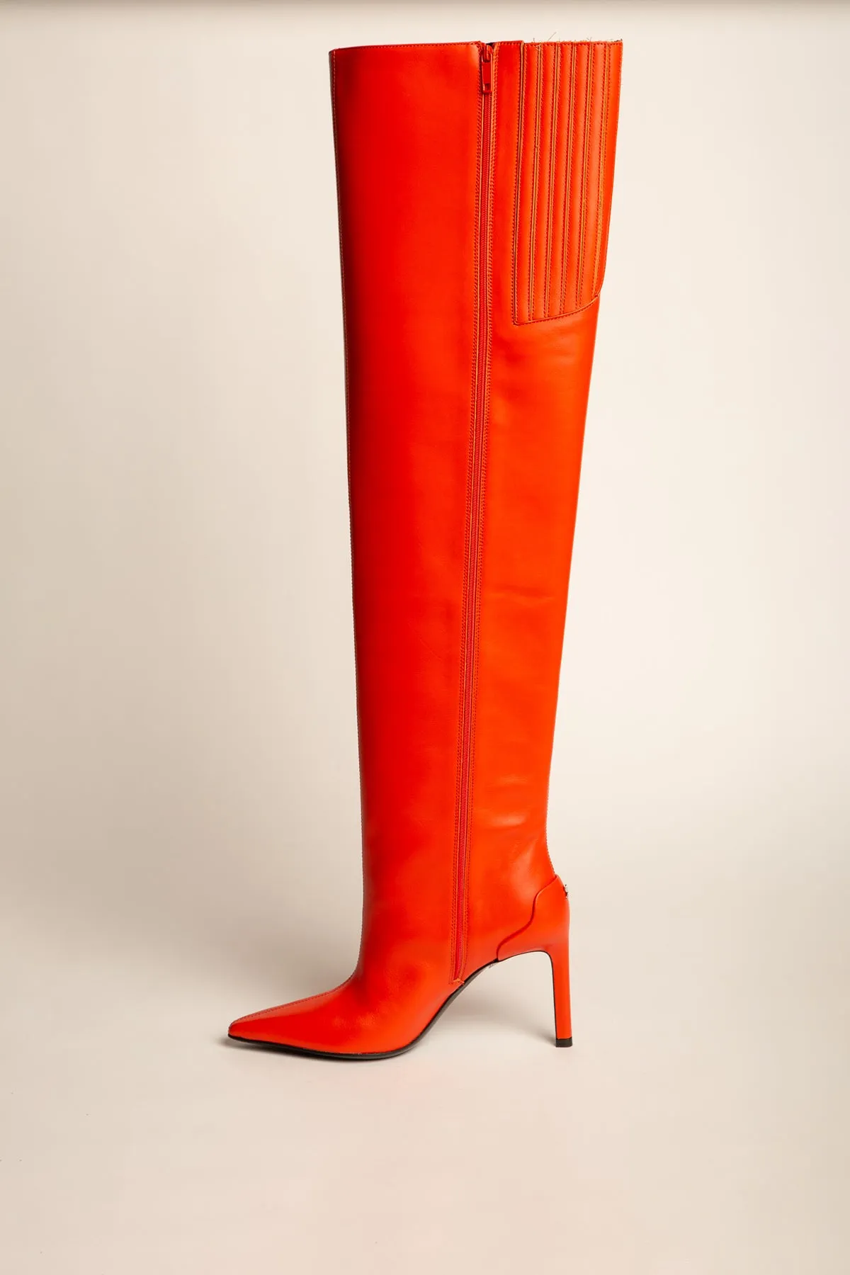 COURRGES | SHARP LEATHER HIGH HEELED BOOTS