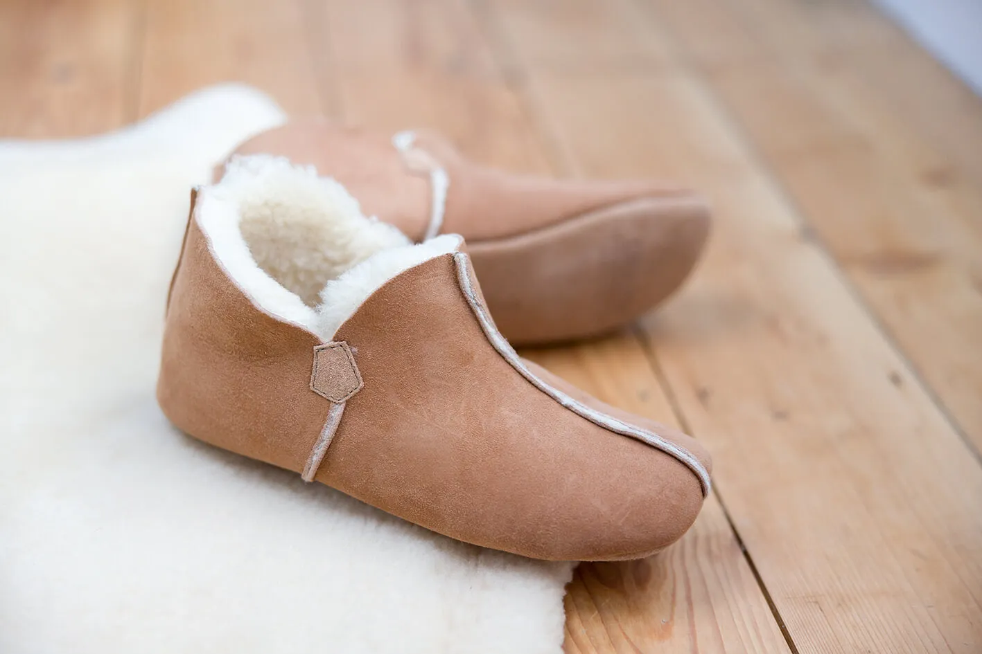 GLOW Womens Sheepskin Bootie Slippers