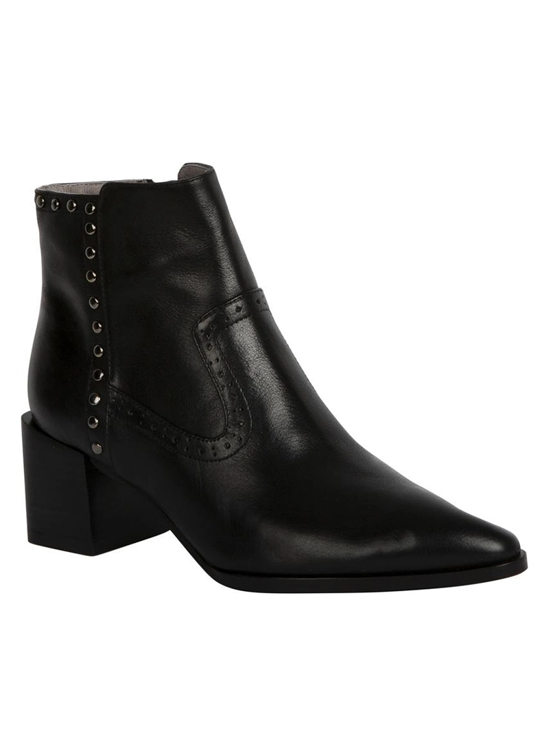 Hinako Isla Boot