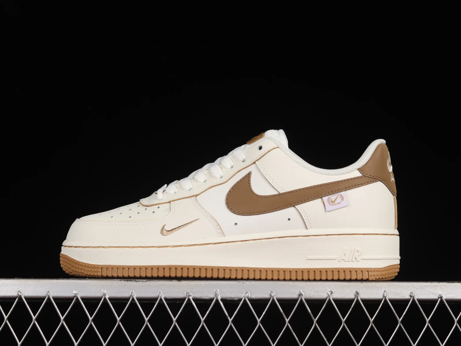 Nike Air Force 1 07 Low Mocha Brown Cream White FB1839-666