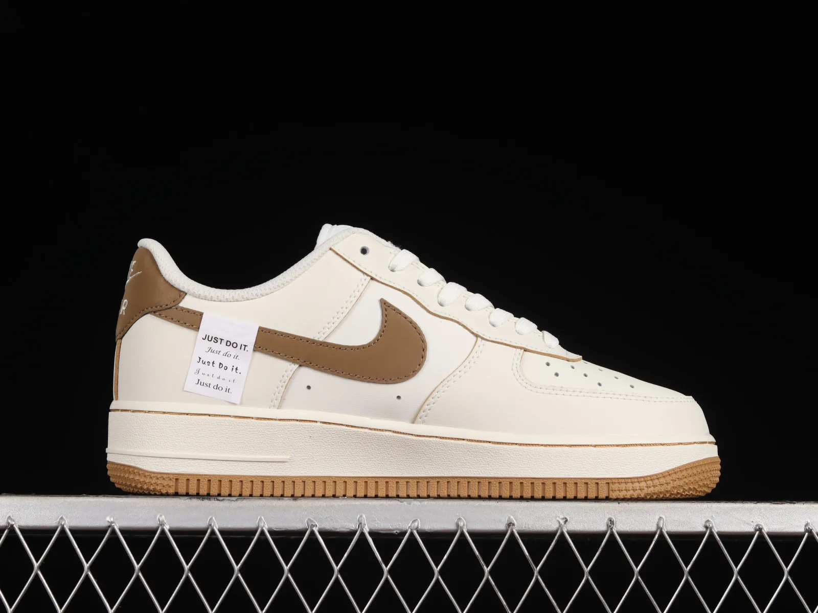 Nike Air Force 1 07 Low Mocha Brown Cream White FB1839-666