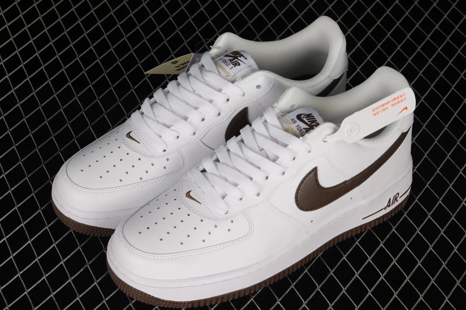 Nike Air Force 1 07 Low White Dark Brown DM0576-100