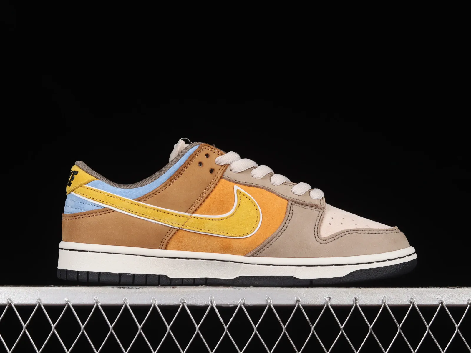 Otomo Katsuhiro x Nike SB Dunk Low Steamboy OST Brown Gold Orange LF0039-018