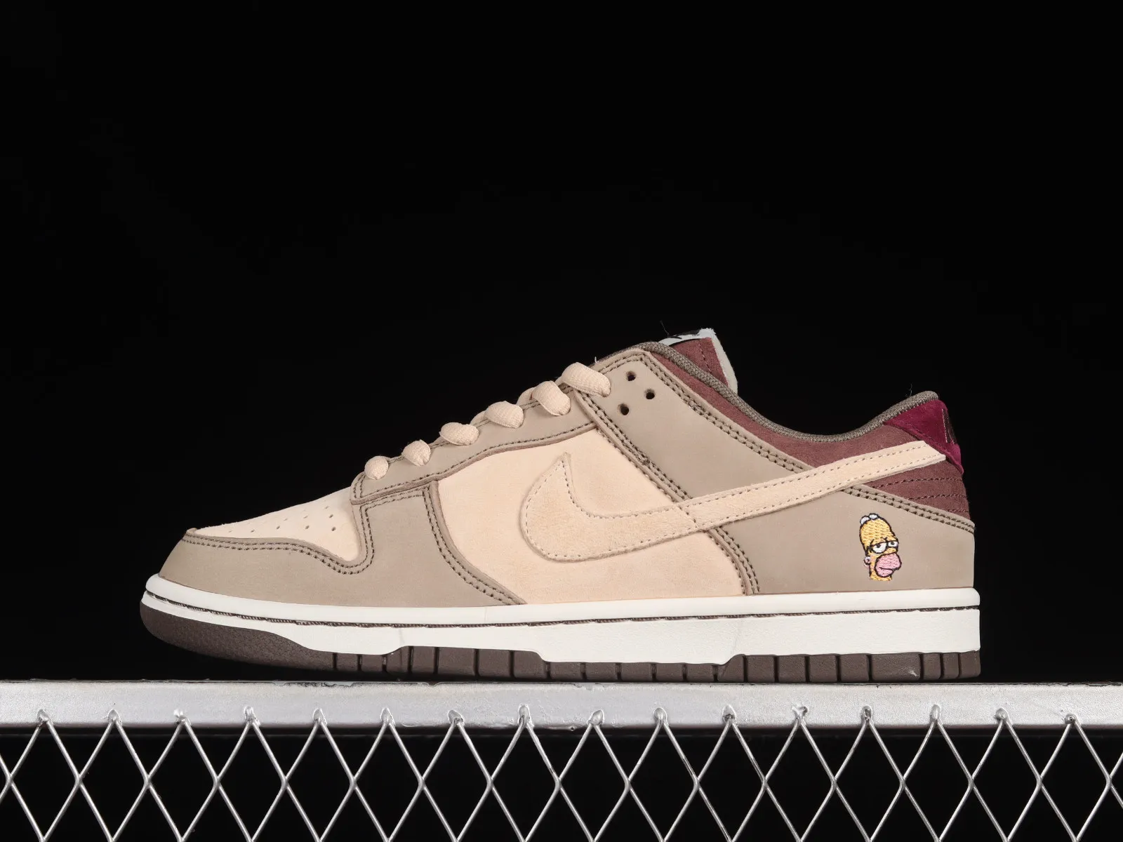 Otomo Katsuhiro x Nike SB Dunk Low Steamboy OST Dark Red Brown LF0039-030