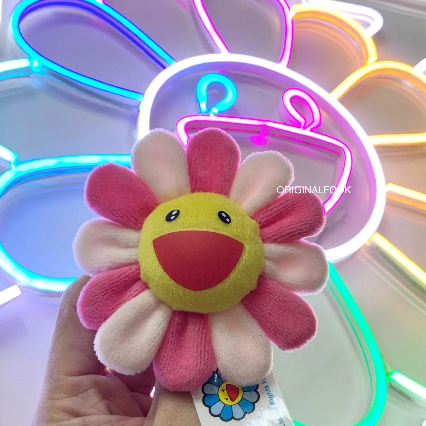 Takashi Murakami Kaikai Kiki Flower Plush Badge/Keychain/Pin Pink