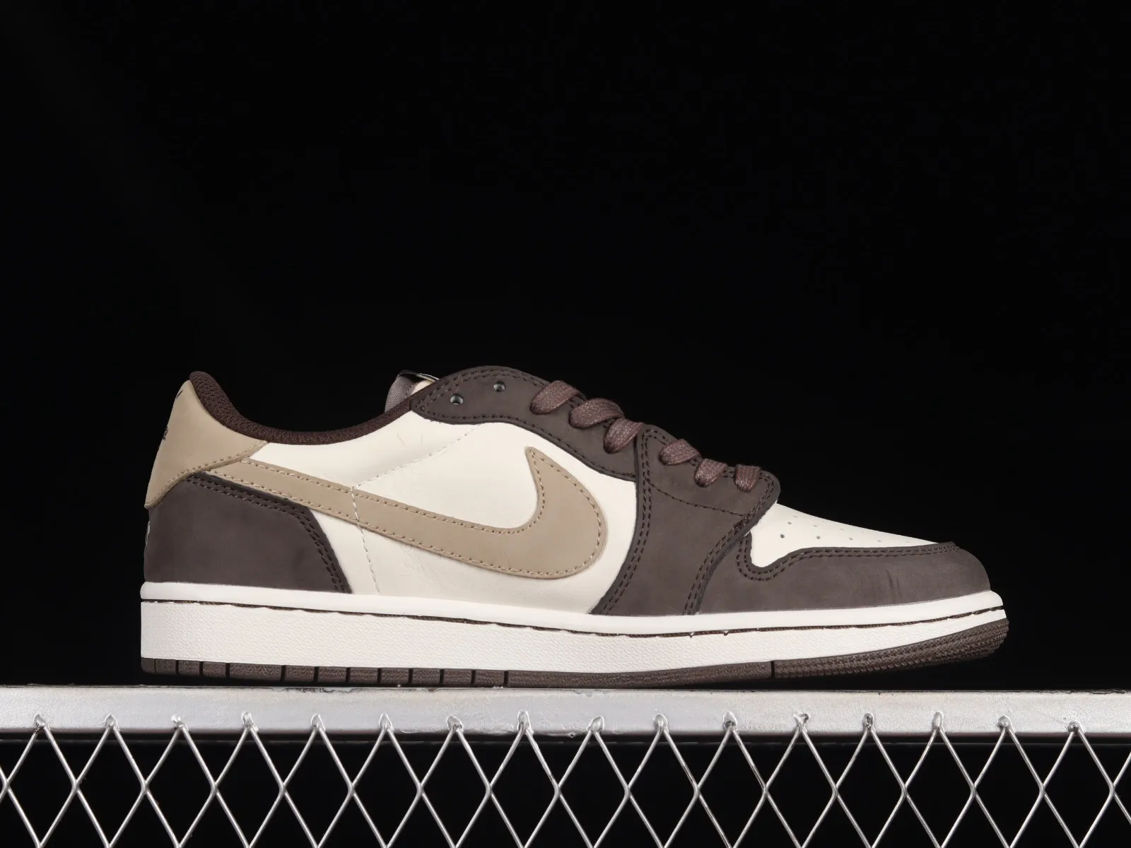 Travis Scott x Air Jordan 1 Low OG Chocolate Cream White Brown DM7866-666