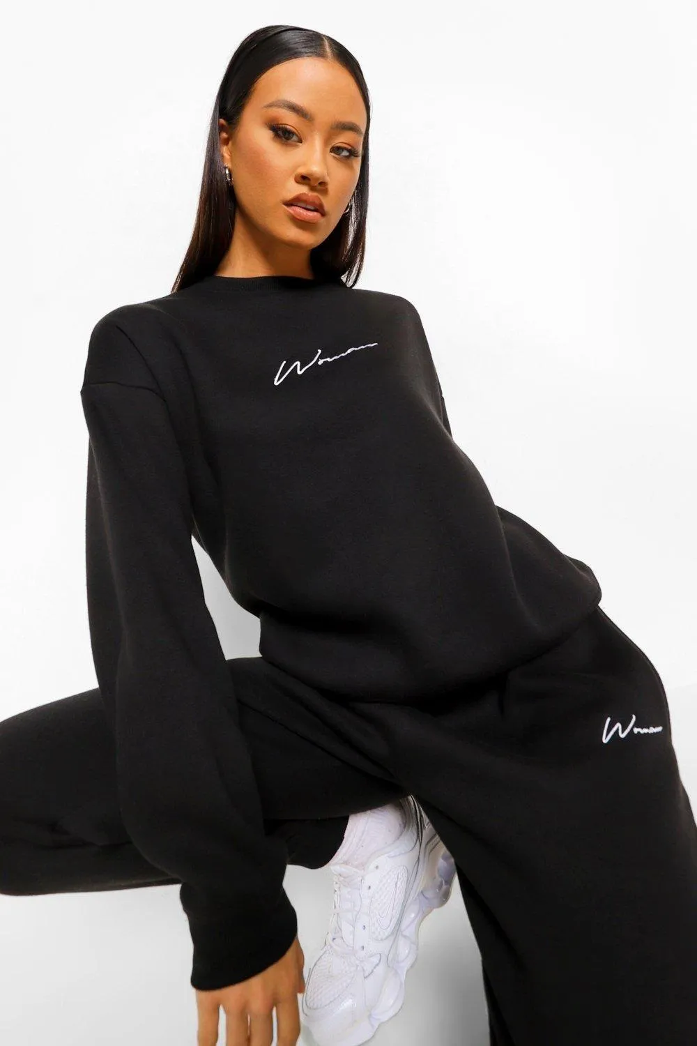 Woman Embroidered Sweater Tracksuit